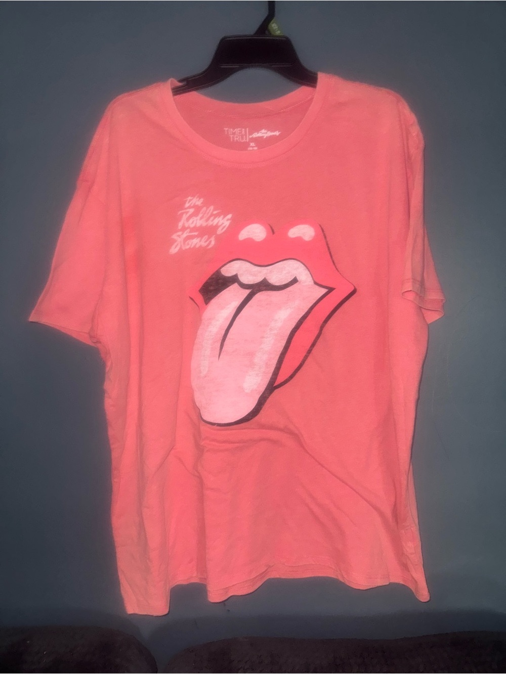 NEW The Rolling Stones Women’s Coral Pink Tongue Logo T-Short XL